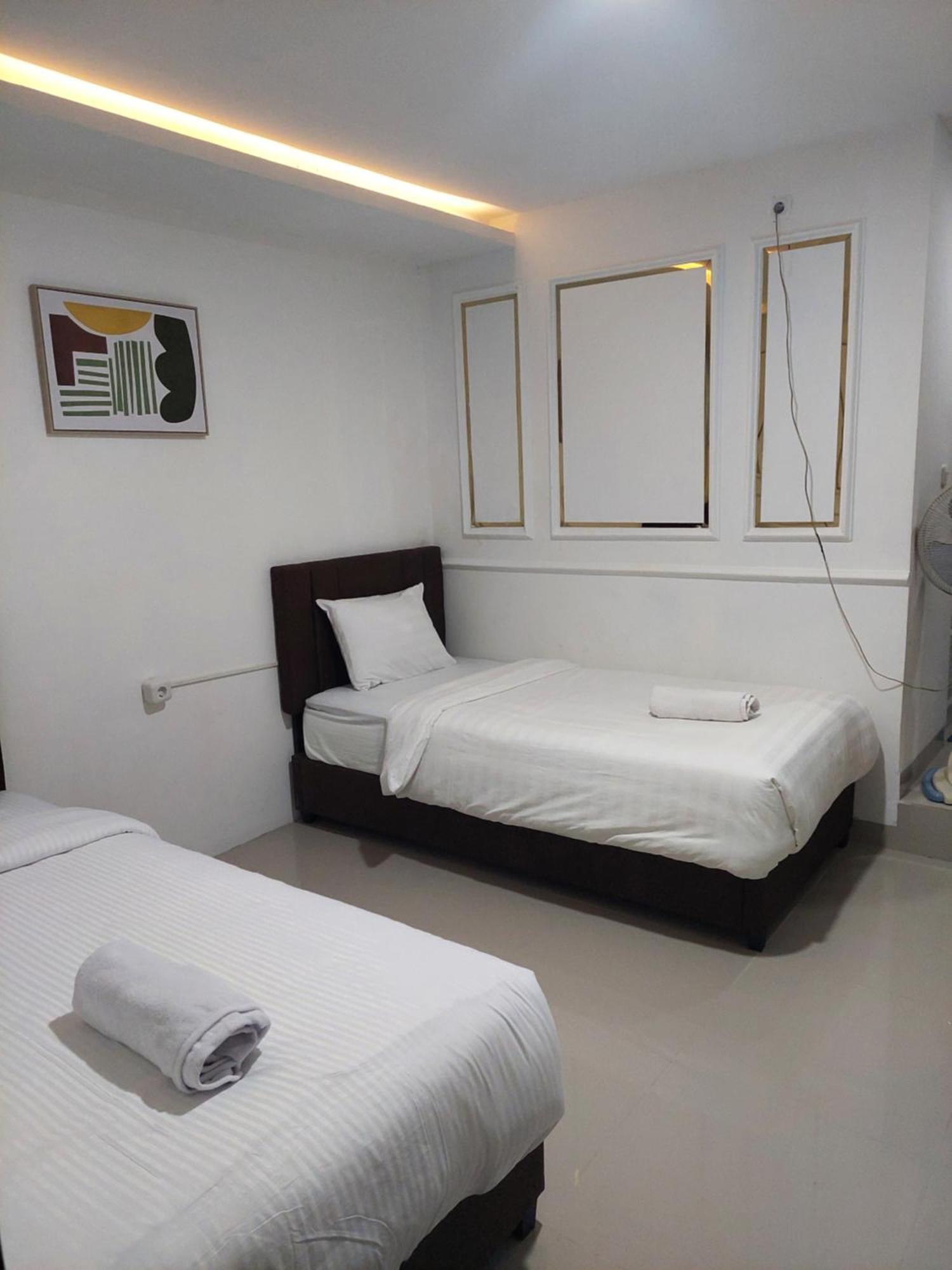 Double D Guesthouse Syariah بوغيتّينغي المظهر الخارجي الصورة